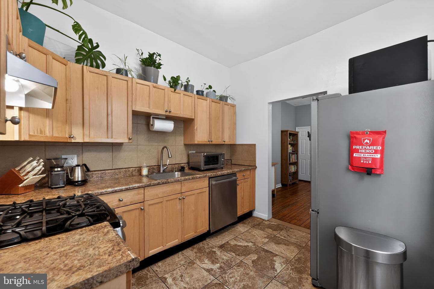 1722 Edgley Street photo 12