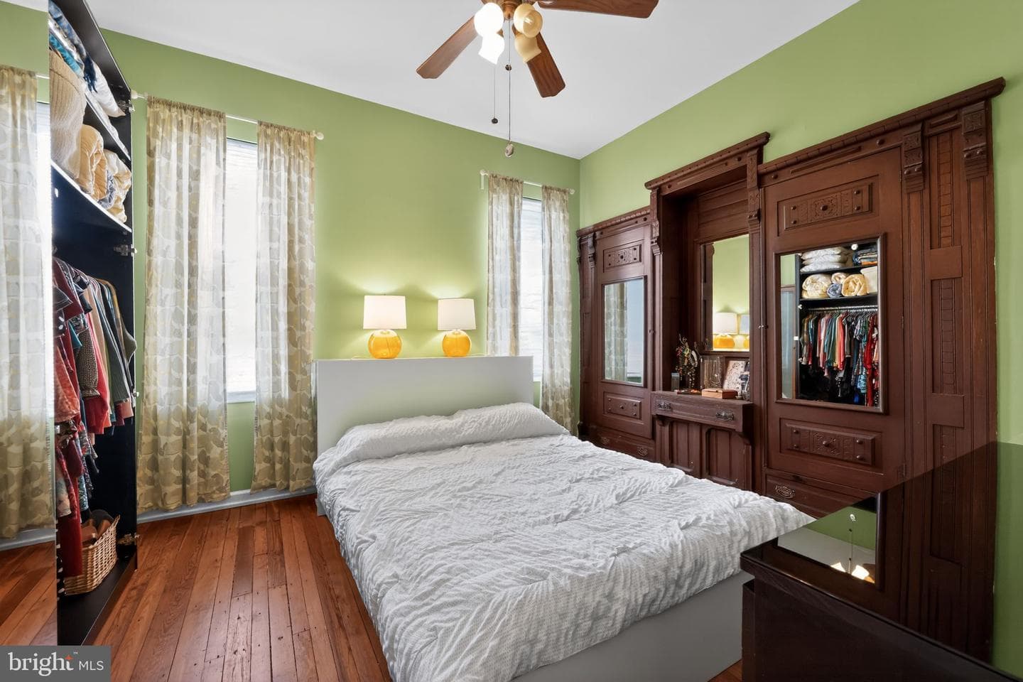 1722 Edgley Street photo 17