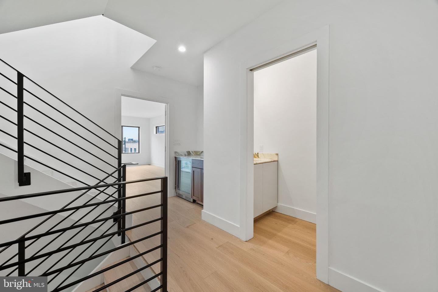 706 Latona Street #j photo 16