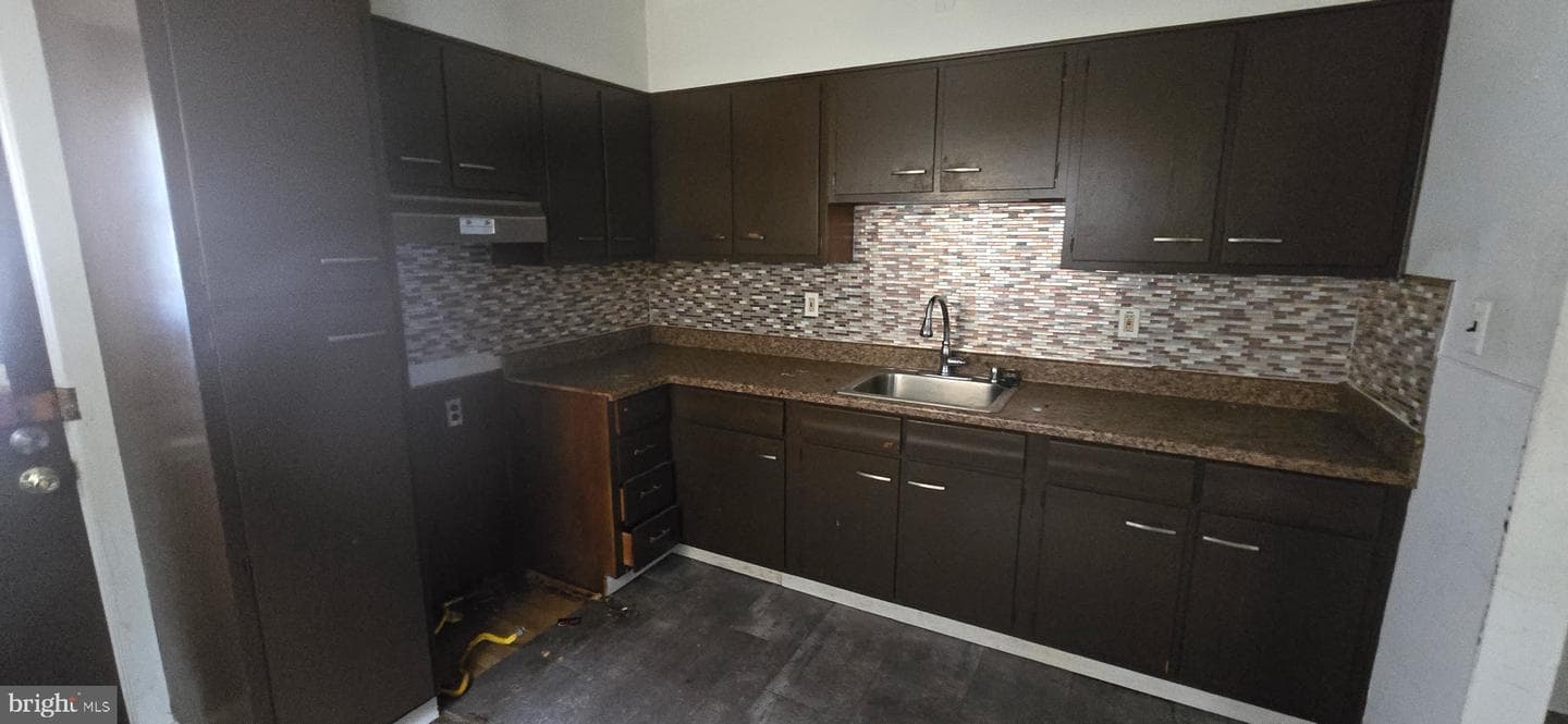 4455 Greene Street photo 8