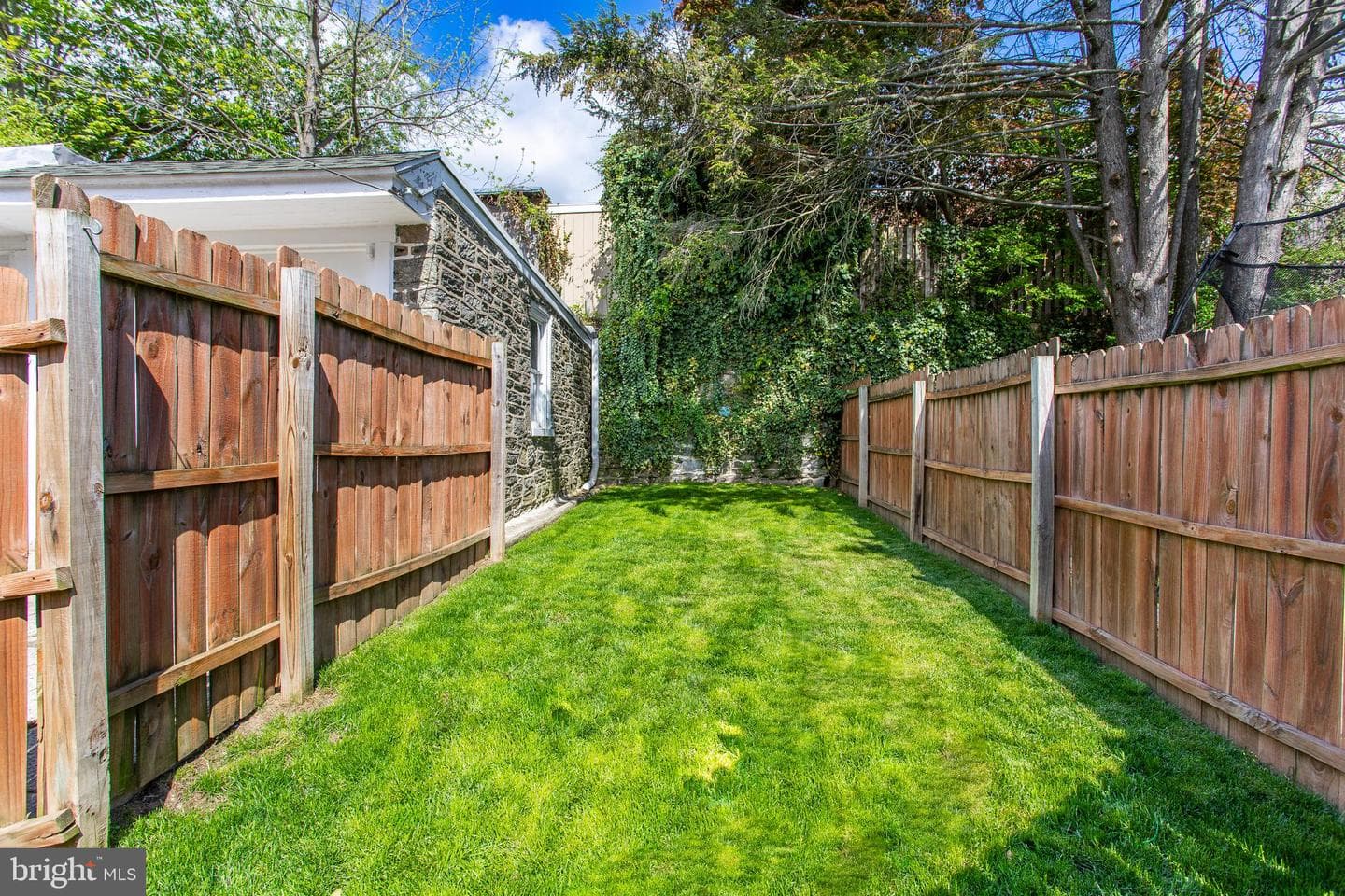 556 Fairthorne Avenue photo 36