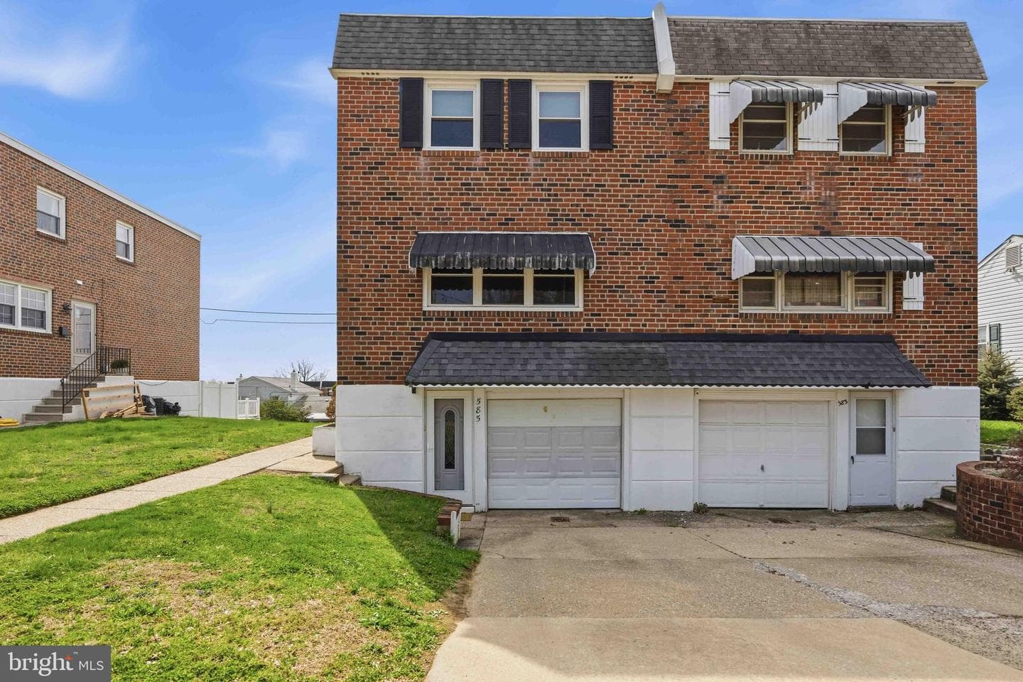 585 Wigard Avenue photo 2