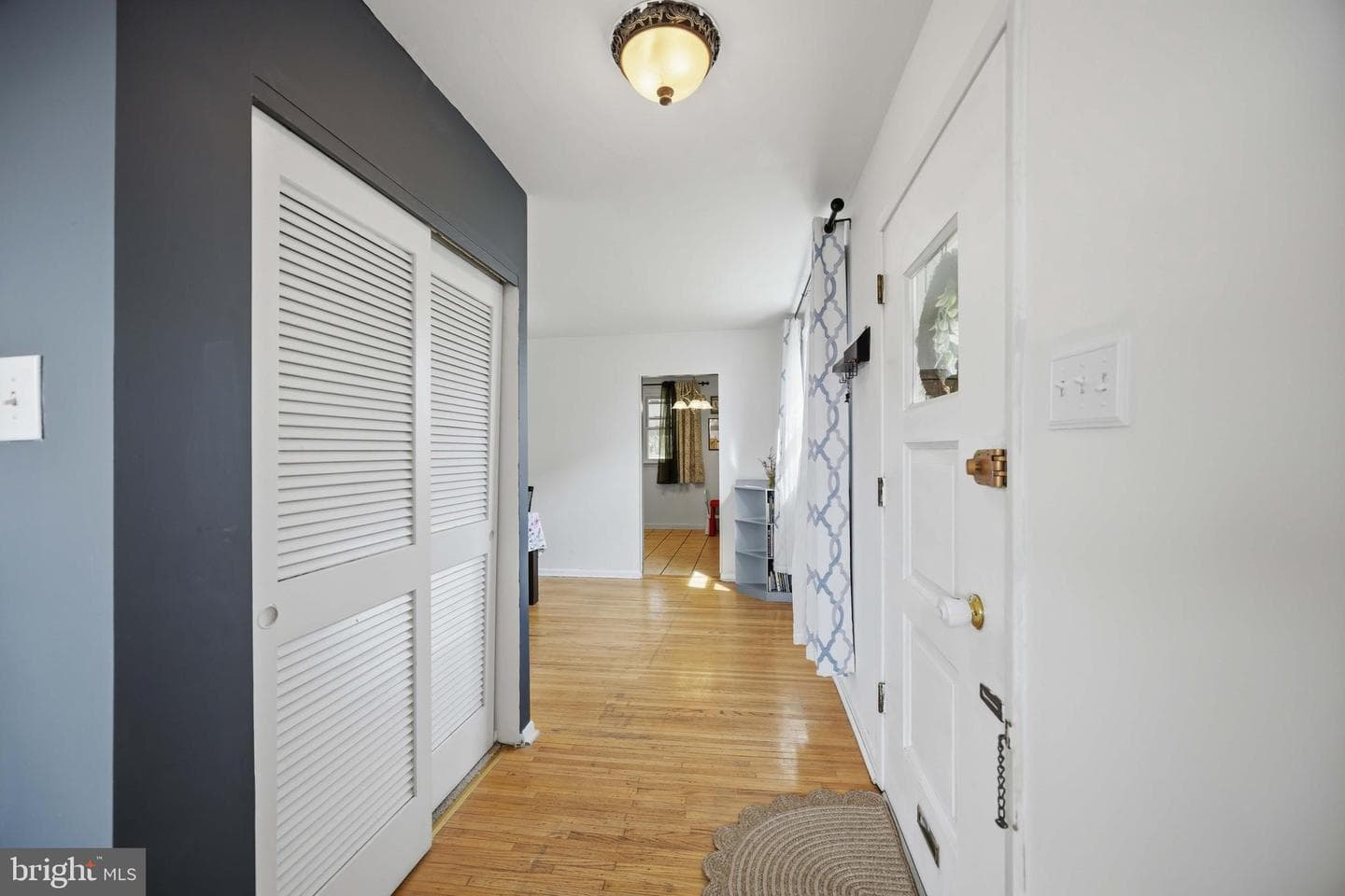 585 Wigard Avenue photo 8