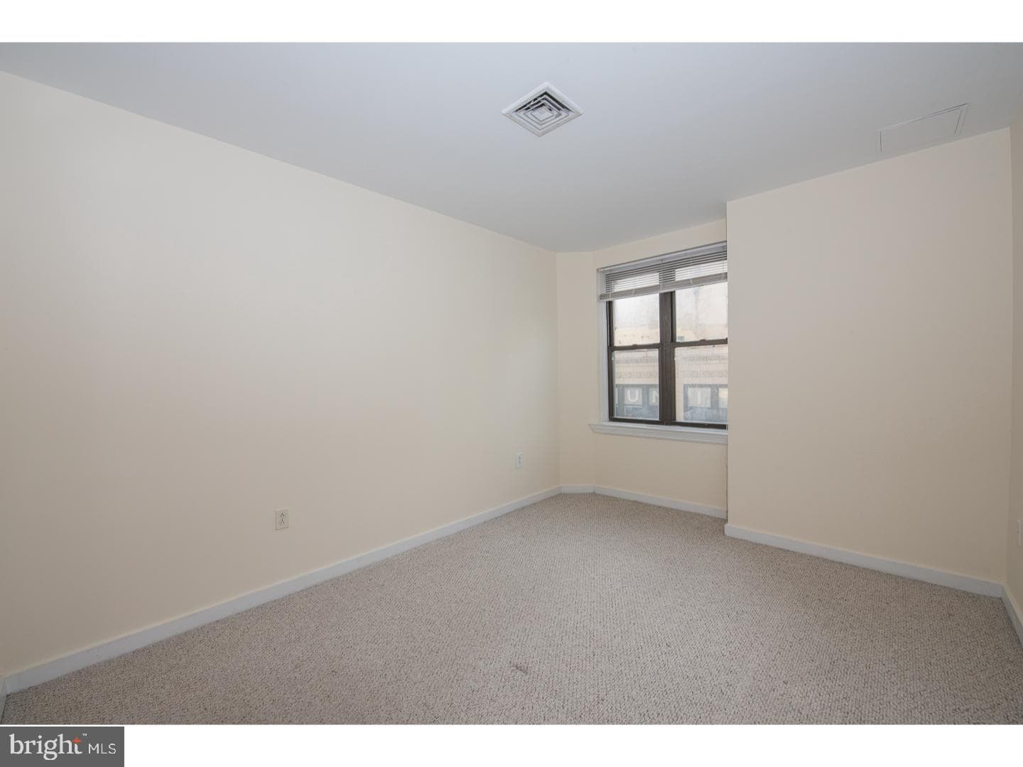 1939 Chestnut Street #2c photo 11