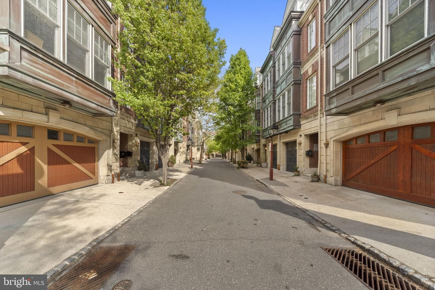 220 Gaskill Street photo 1