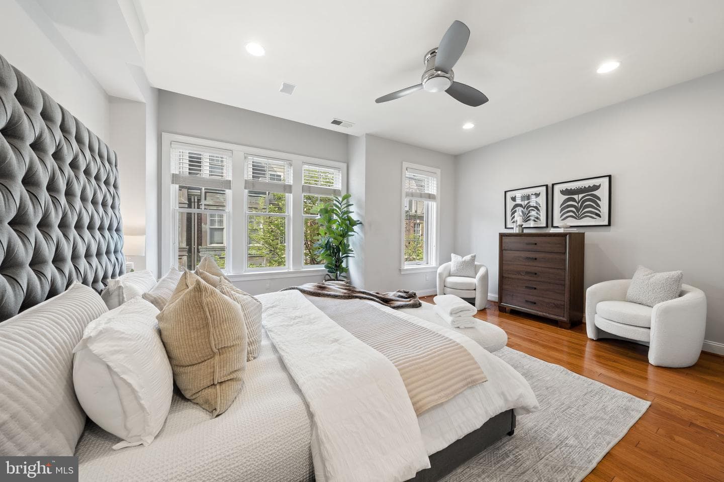 220 Gaskill Street photo 47
