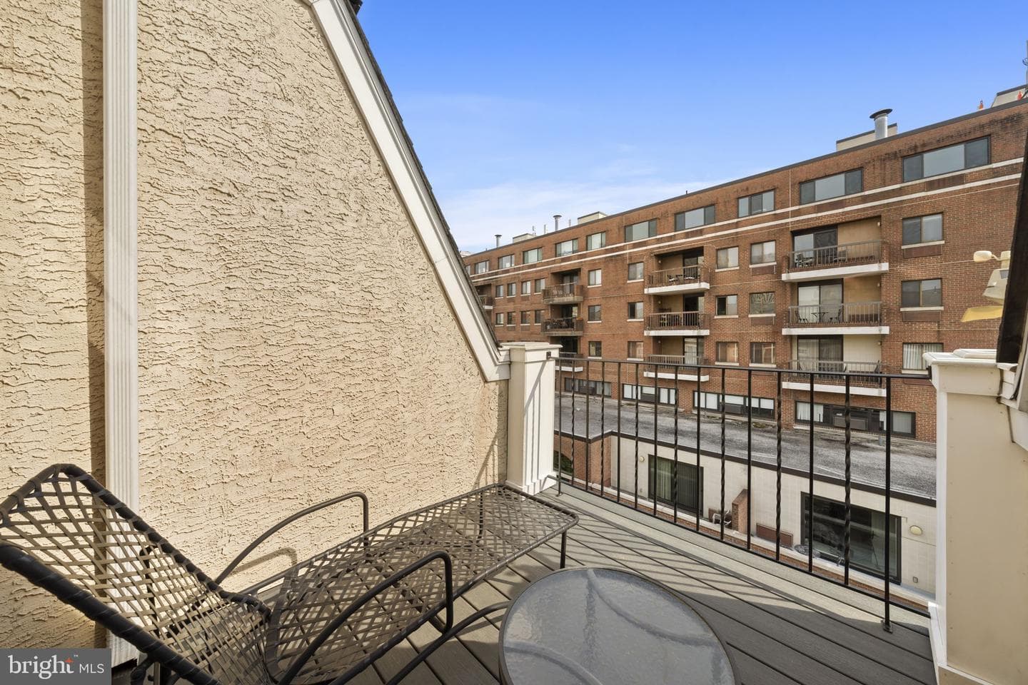220 Gaskill Street photo 54