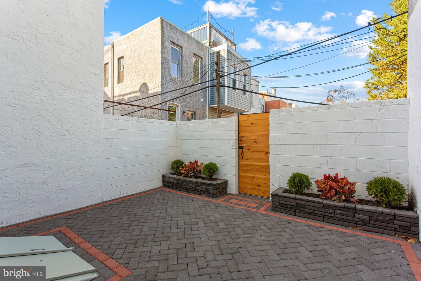 1419 Wharton Street photo 15