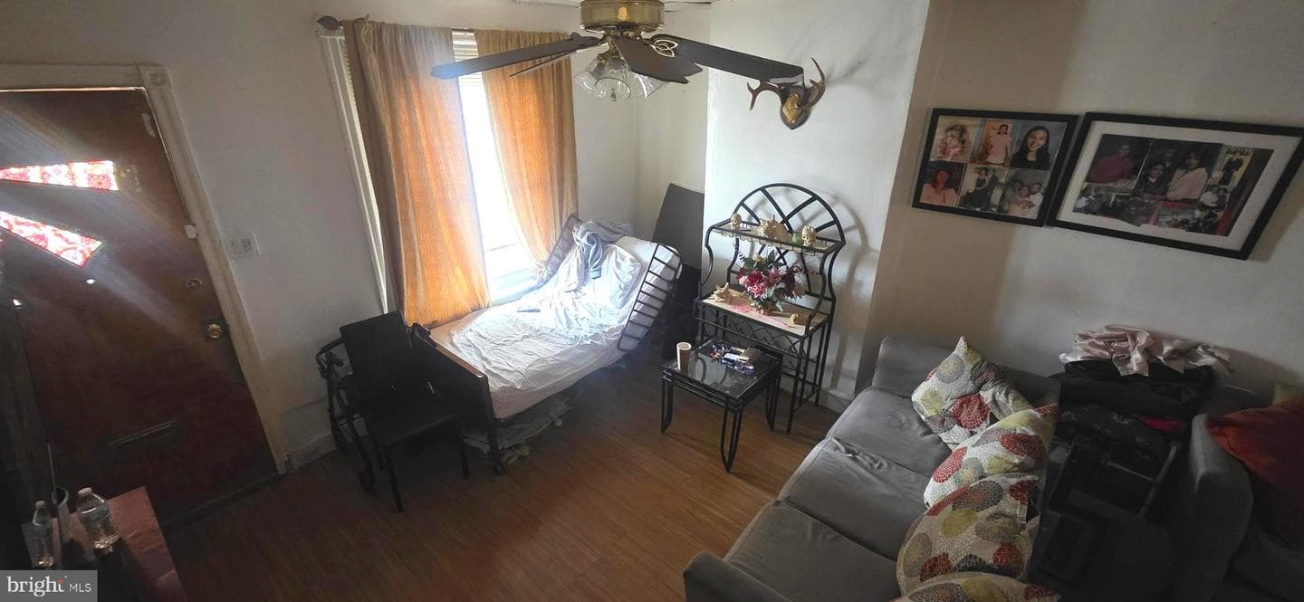 3048 B Street photo 3