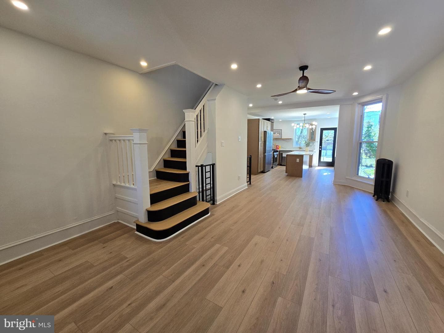 6118 Walton Avenue photo 3
