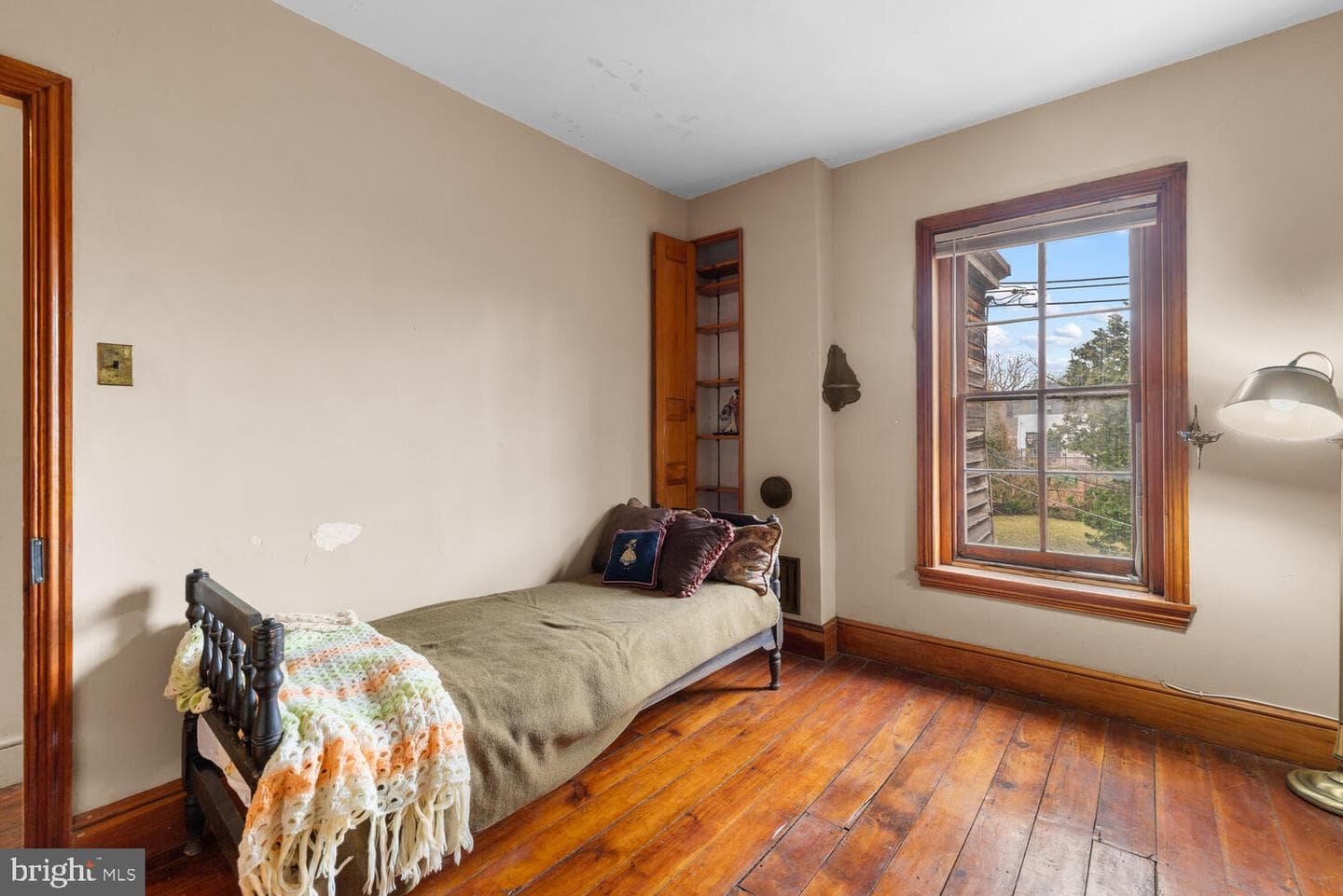 54 W Penn Street photo 13