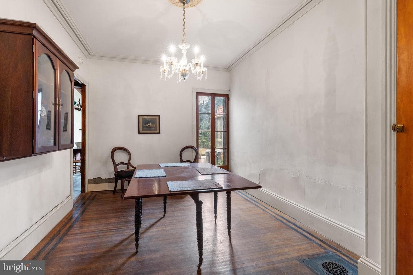 54 W Penn Street photo 6