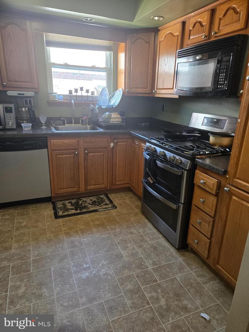 8008 Crispin Street #E photo 11