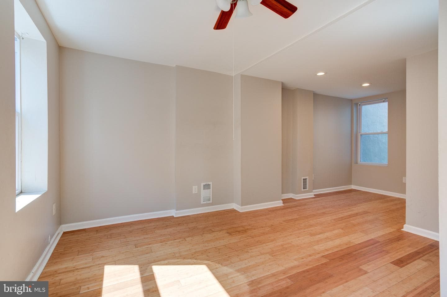 1531 Swain Street photo 13