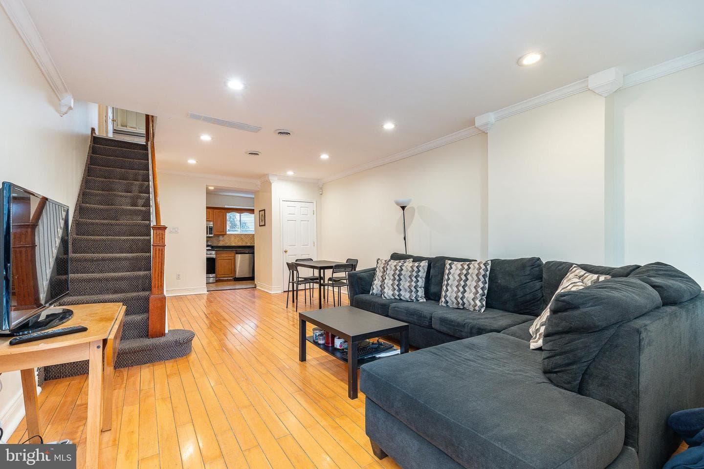 1113 Kimball St photo 5