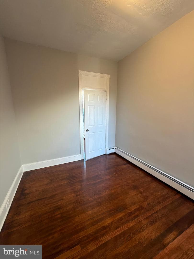 1112 W Tioga Street photo 29