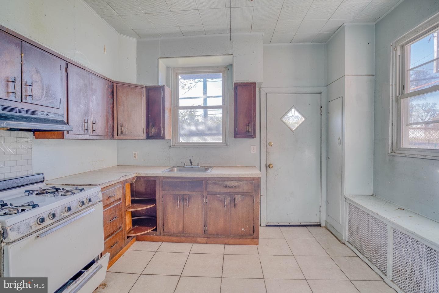 5705 Leonard Street photo 13