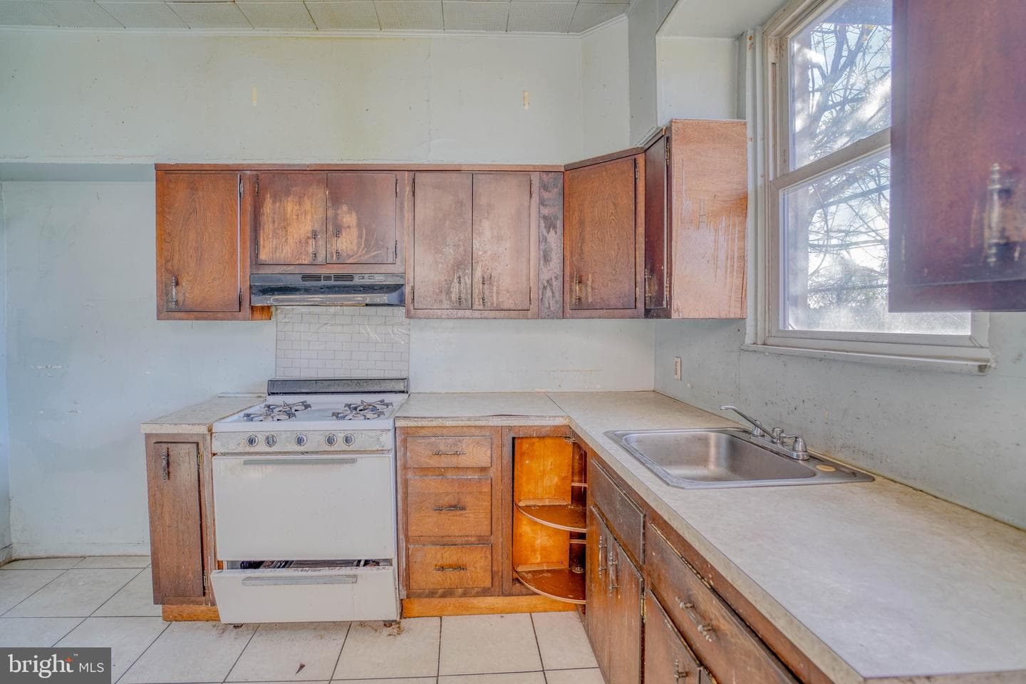 5705 Leonard Street photo 15