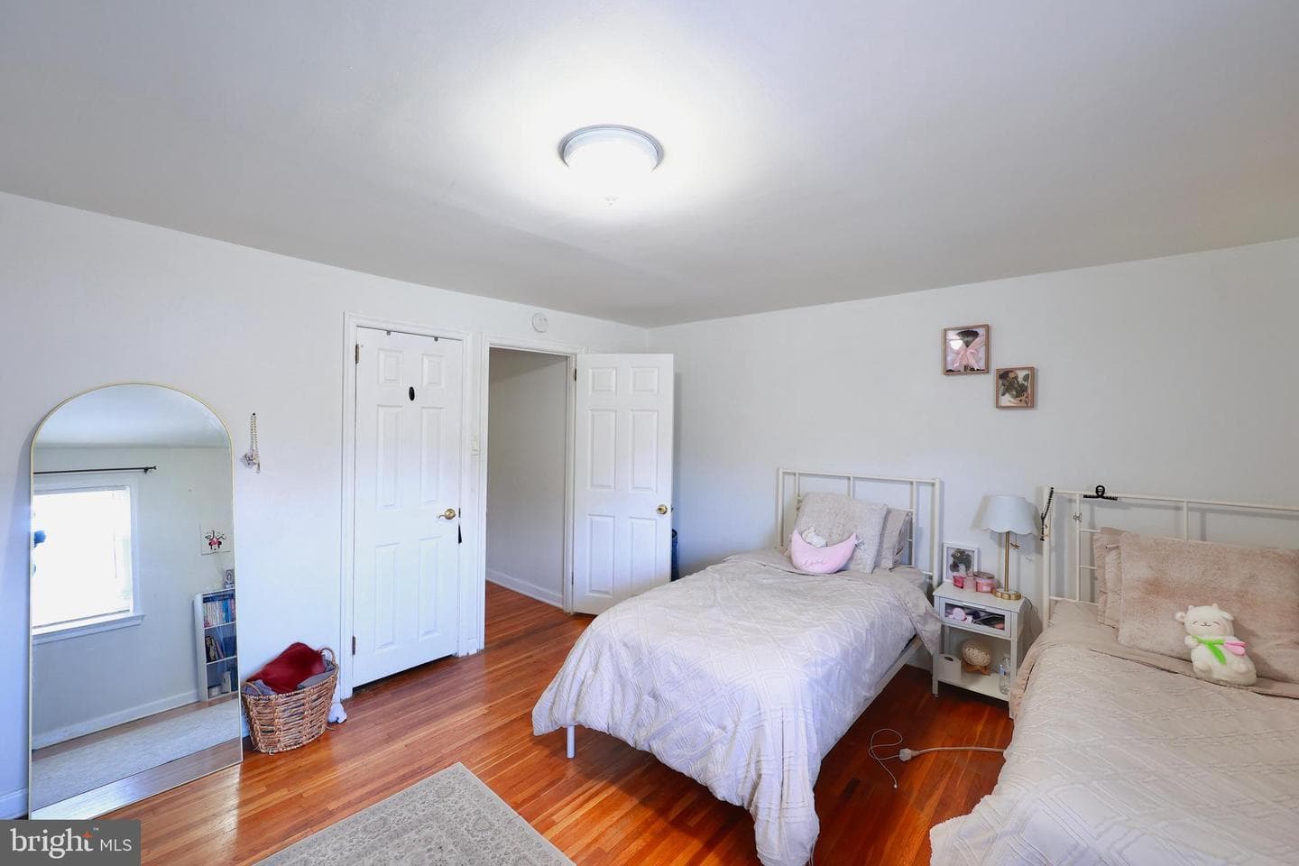 7523 Brous Avenue photo 20