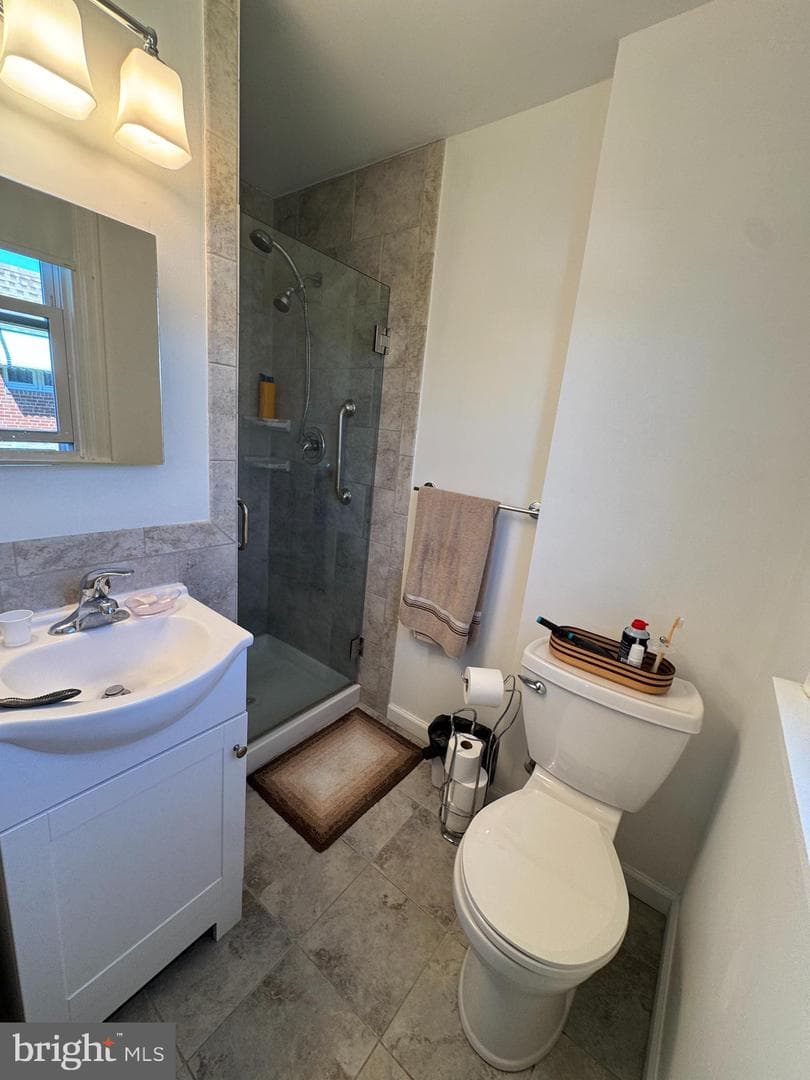1149 Glenn Street photo 7