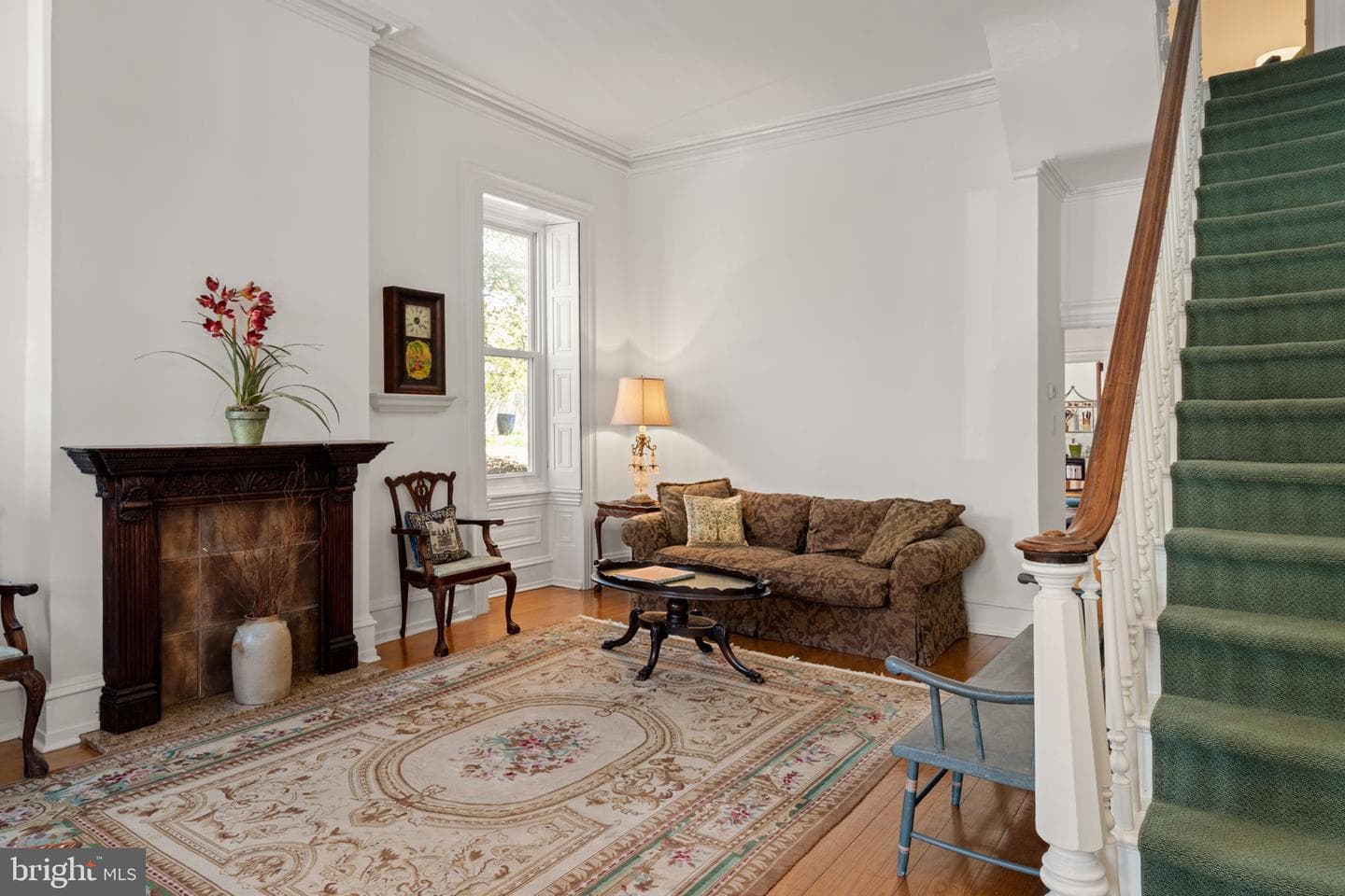 3534 Ainslie Street photo 2