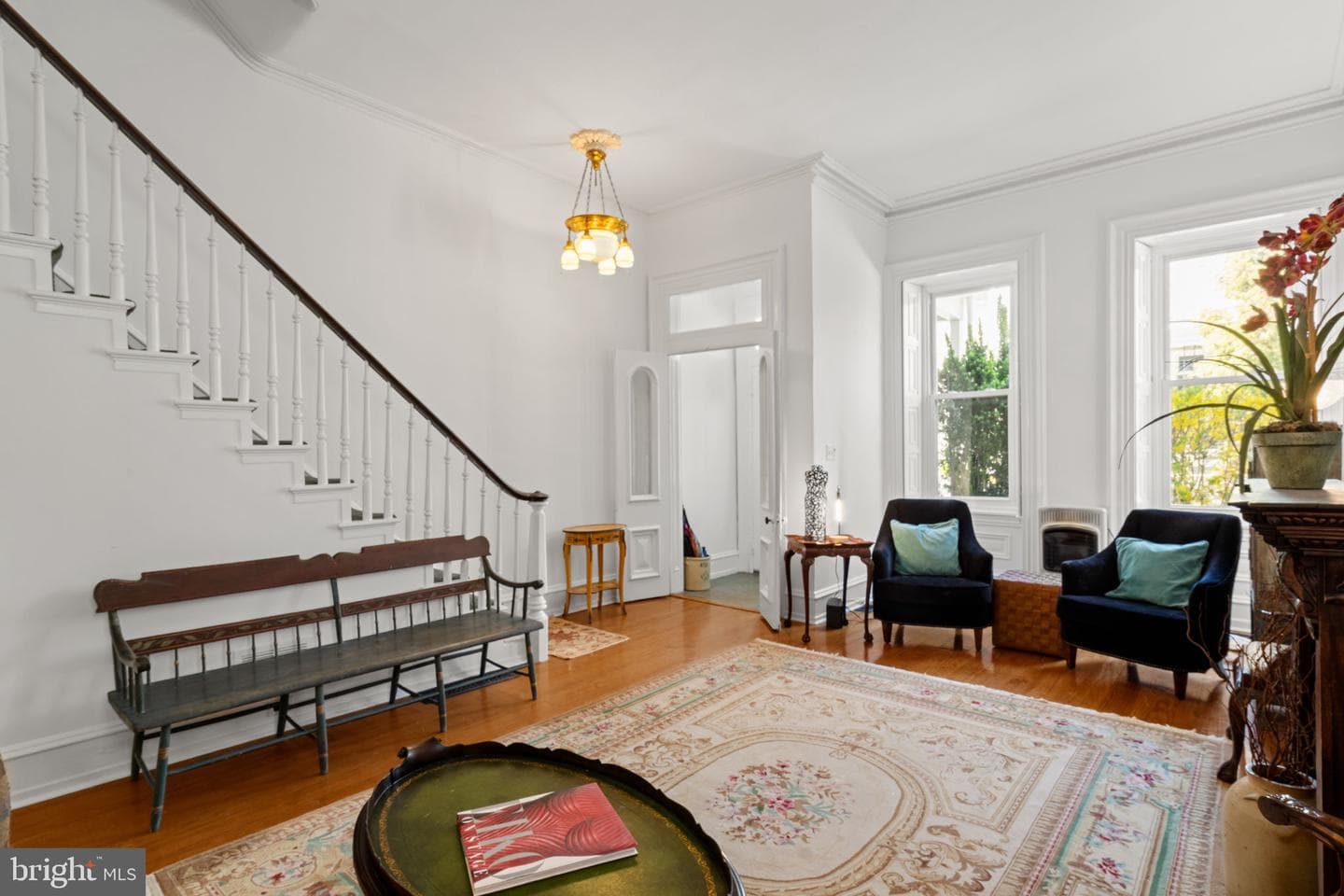 3534 Ainslie Street photo 22