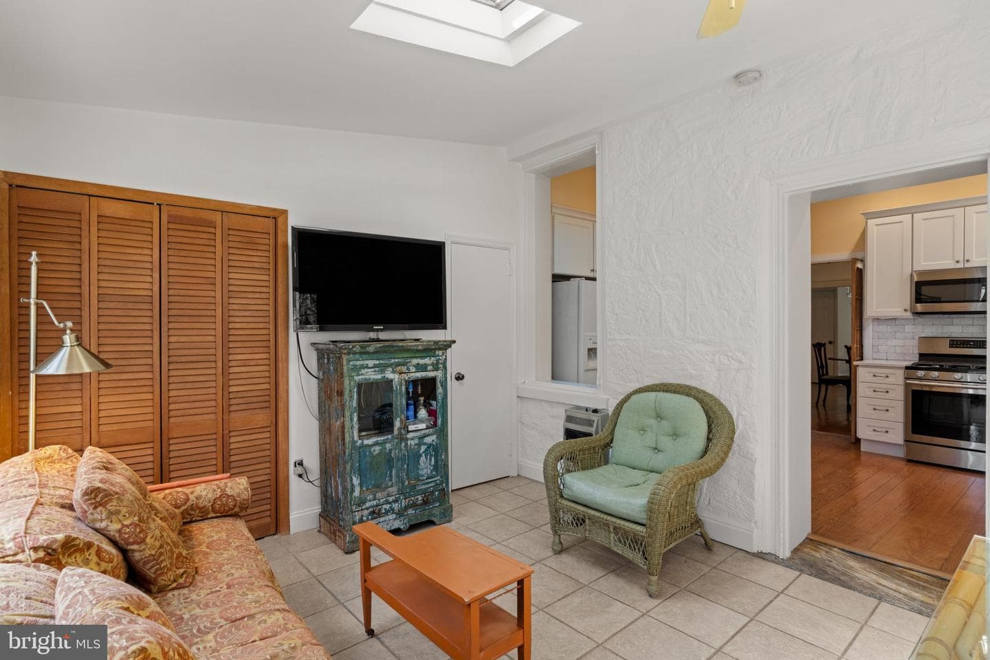 3534 Ainslie Street photo 42