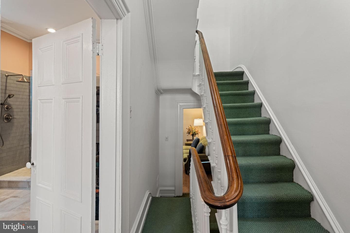 3534 Ainslie Street photo 64