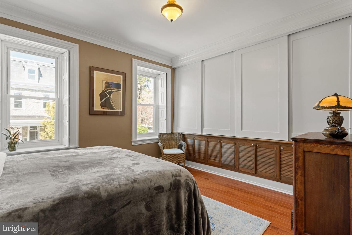 3534 Ainslie Street photo 65