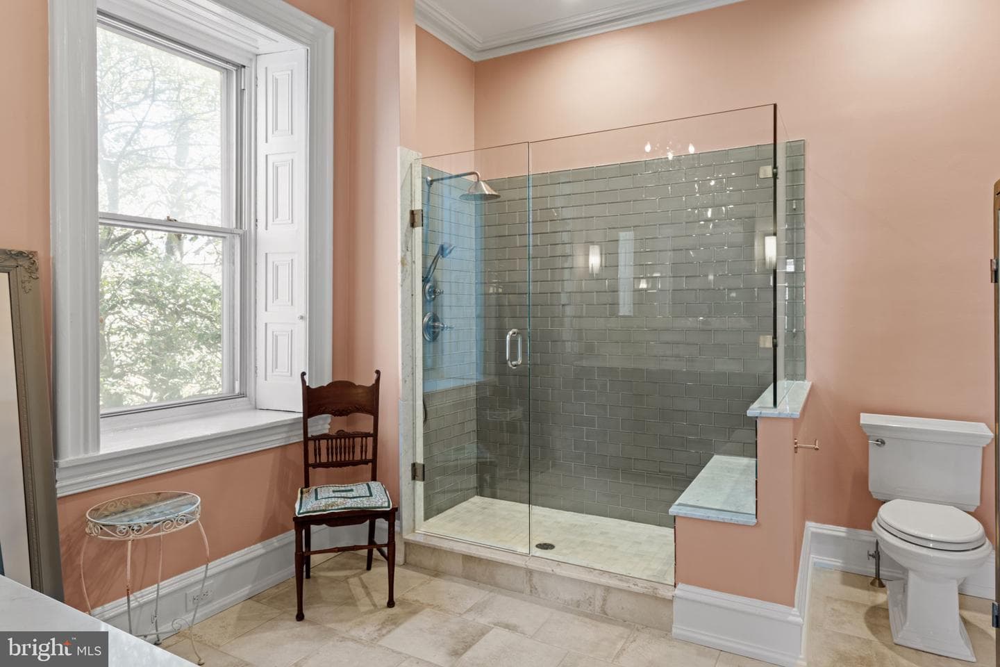 3534 Ainslie Street photo 74