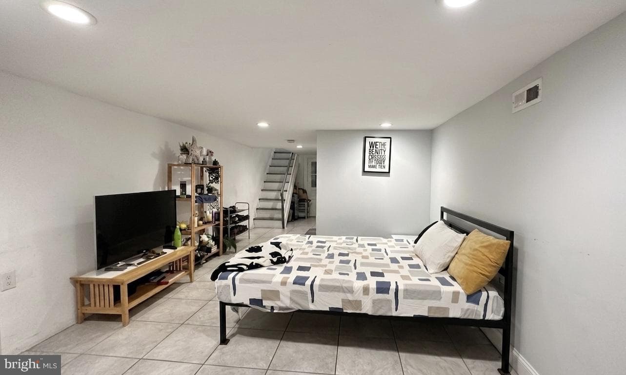 4113 Spring Garden Street photo 10