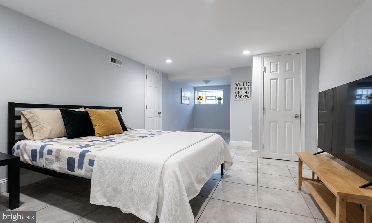 4113 Spring Garden Street photo 11