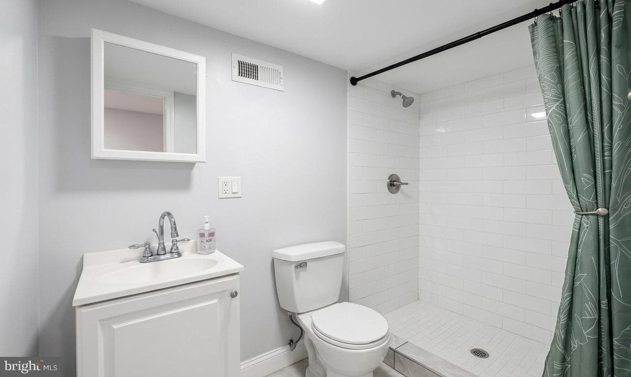4113 Spring Garden Street photo 13