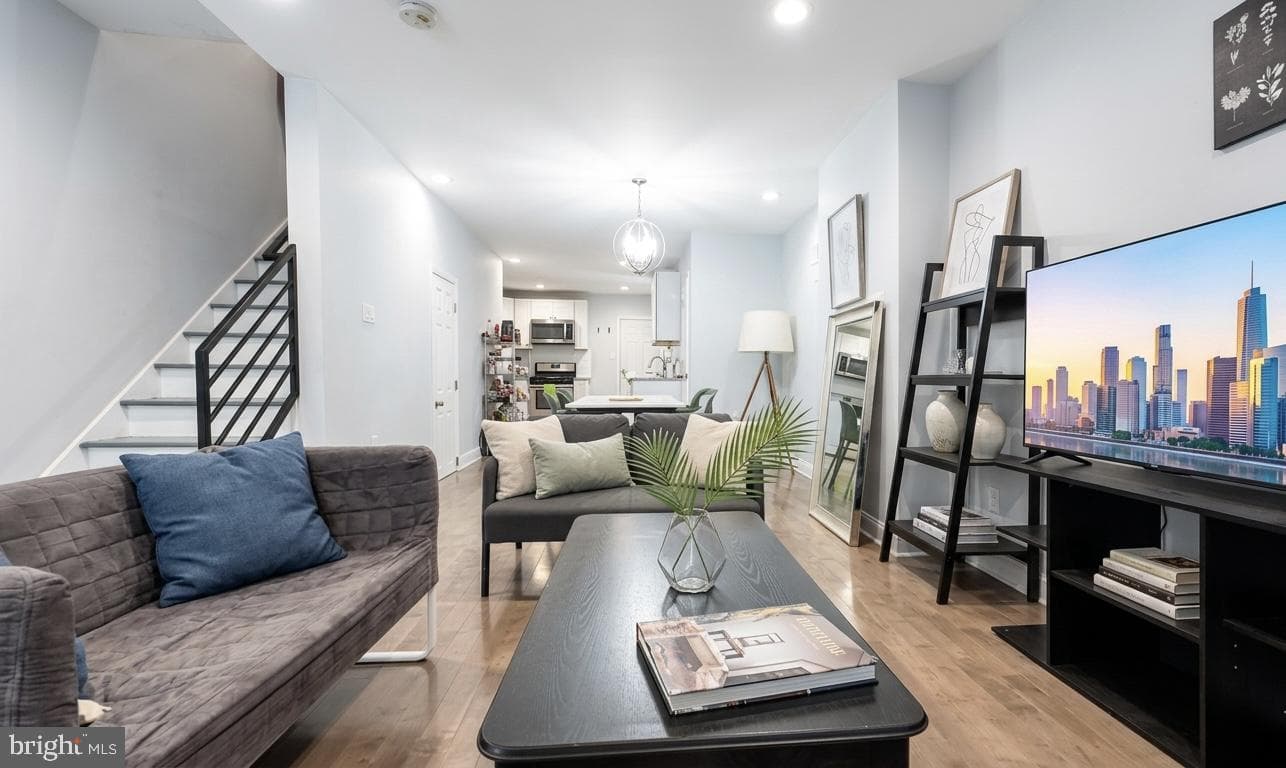 4113 Spring Garden Street photo 4