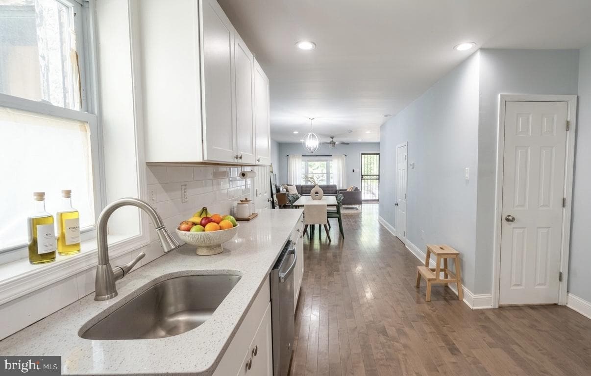 4113 Spring Garden Street photo 9