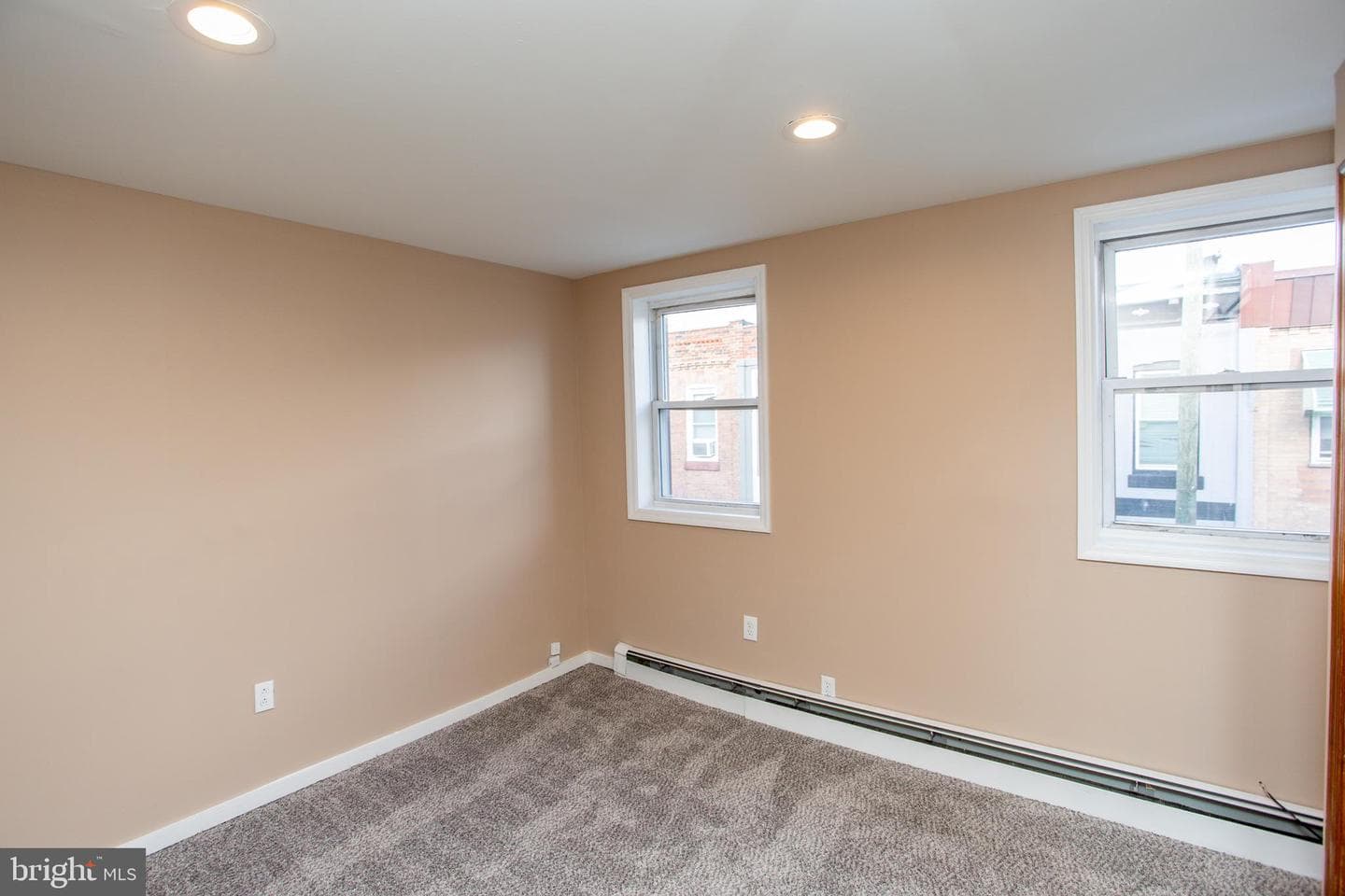 2418 S Alder Street photo 15