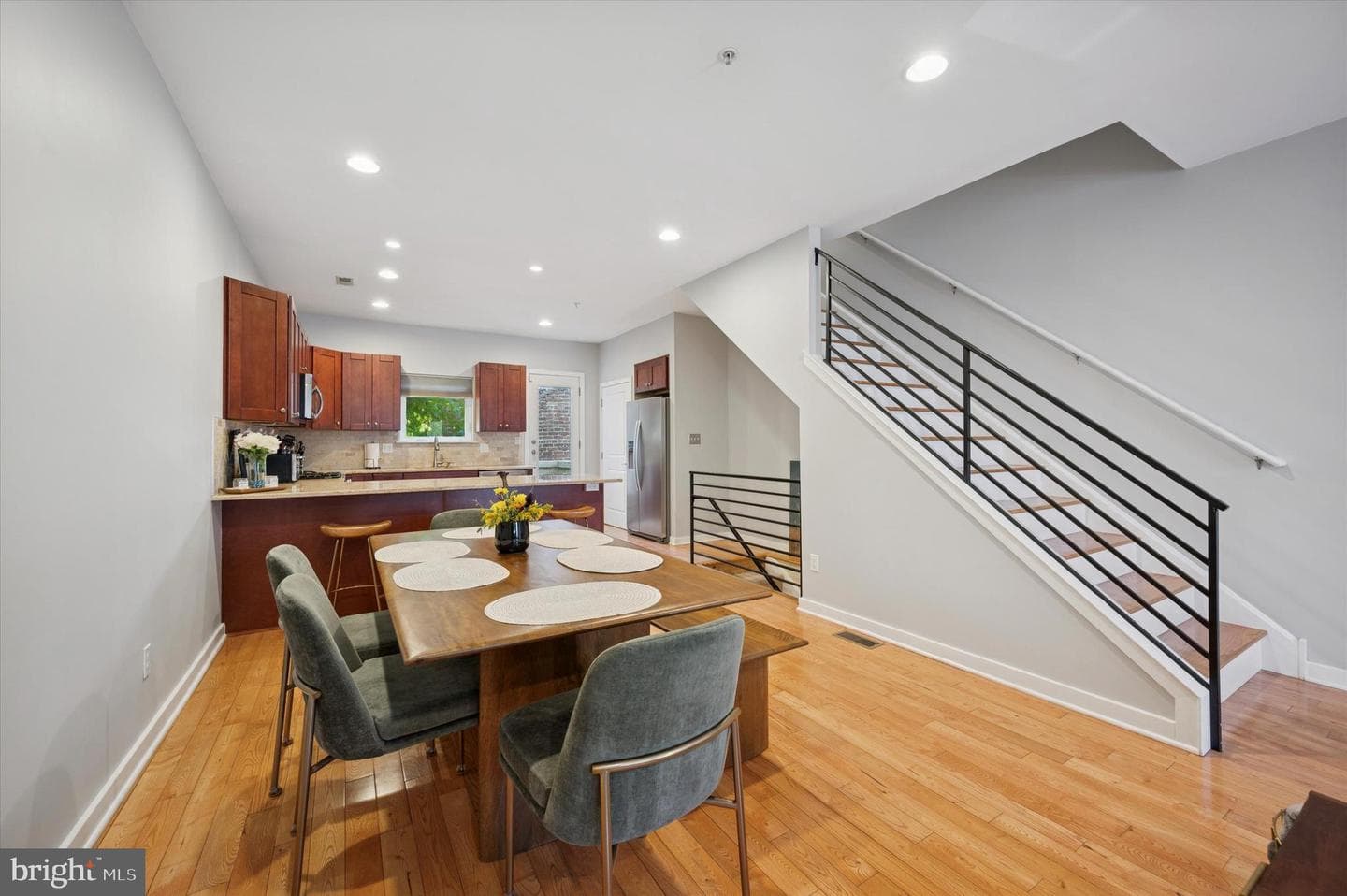 4128 Apple Street photo 6