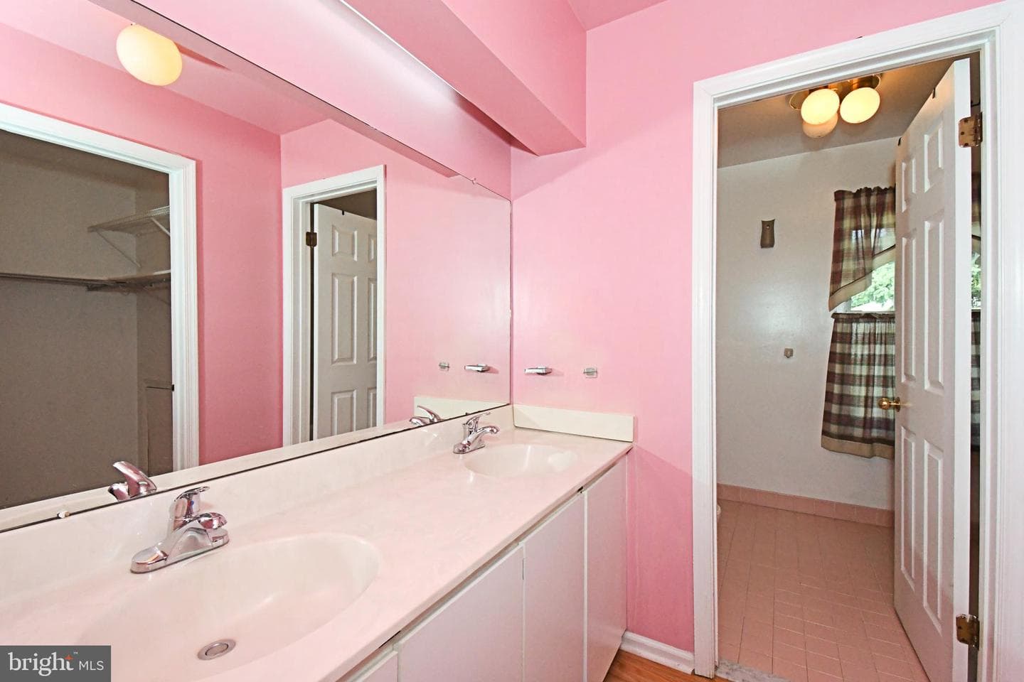 806 Saint Christopher Lane photo 36