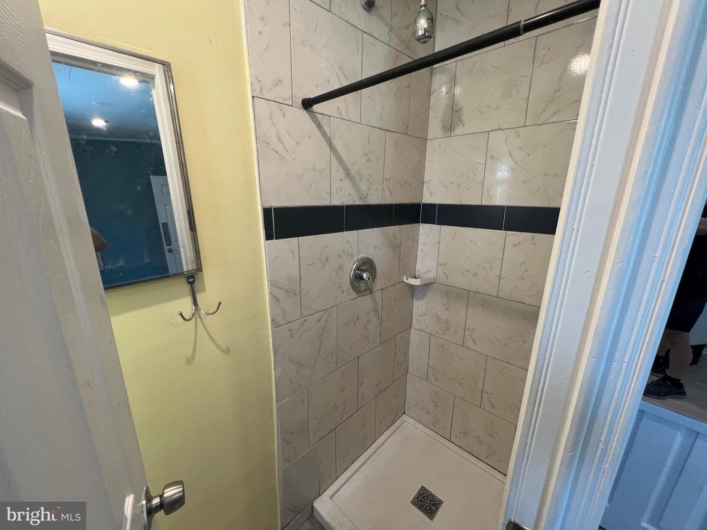 429 W Ashdale Street photo 13