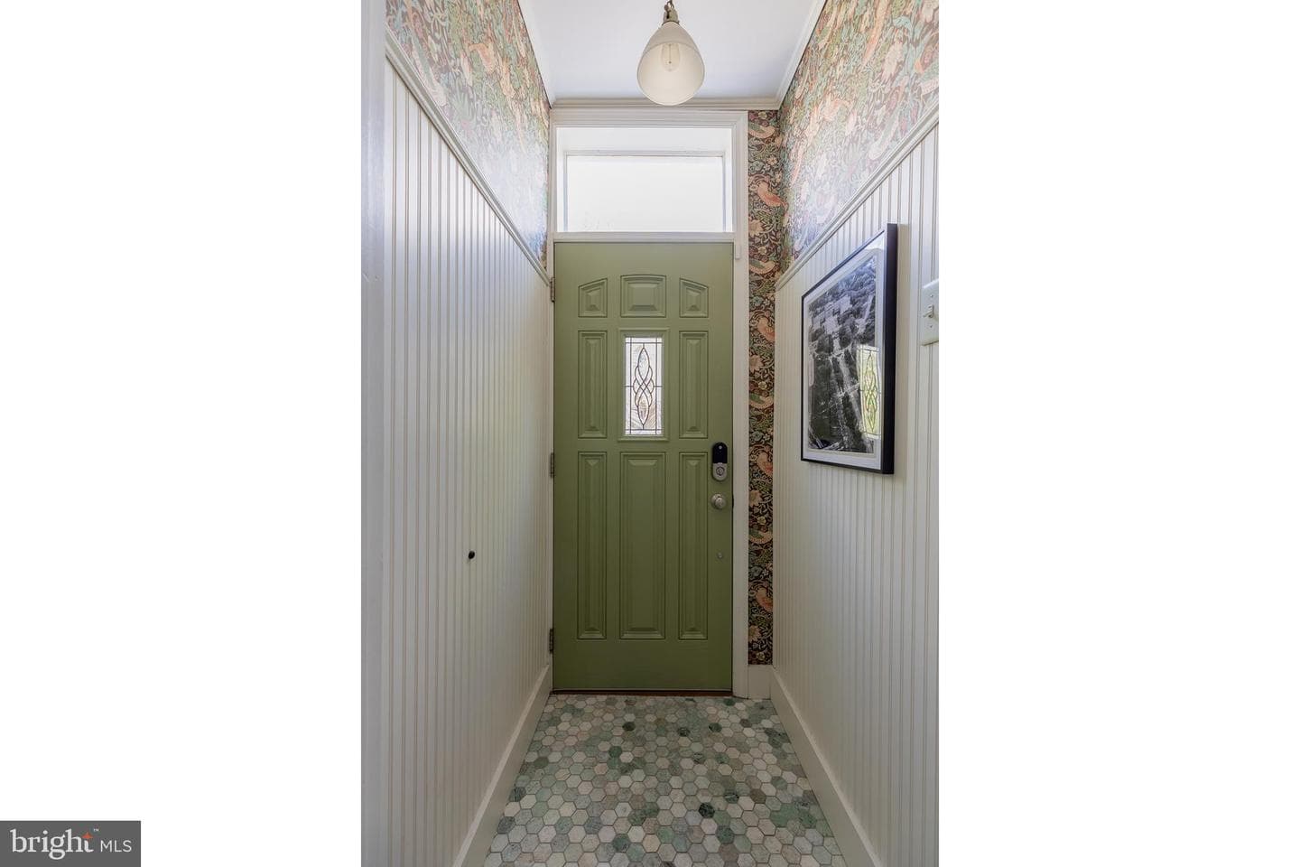 1320 Castle Avenue photo 3