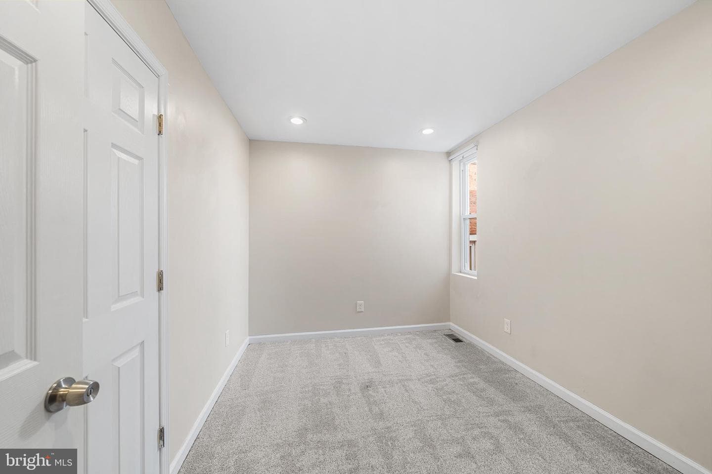 743 S 52nd Street photo 22