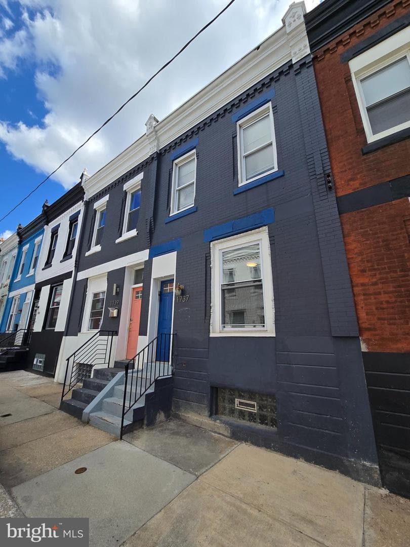 1737 N Dover Street photo 21