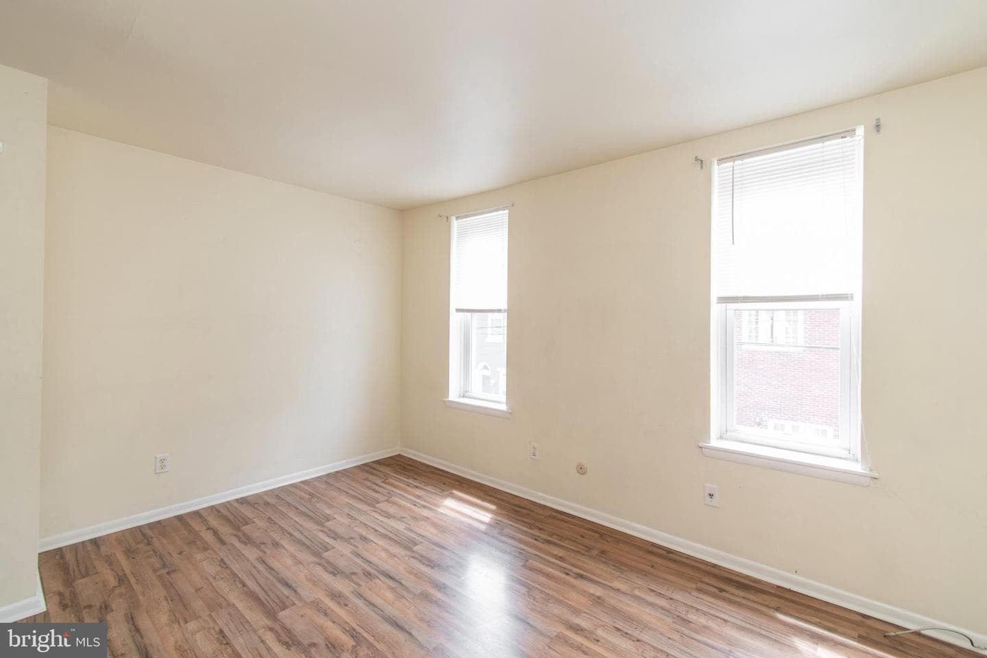 1635 Fontain Street photo 24