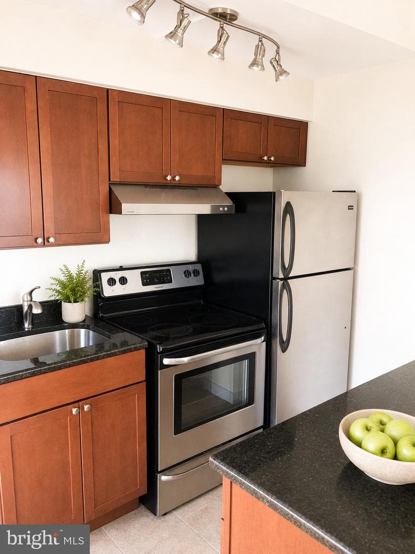 224 W Rittenhouse Square #815a photo 4