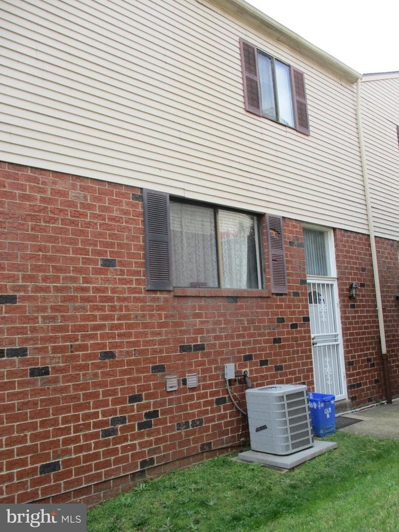 1569 Stoney Lane #b photo 26