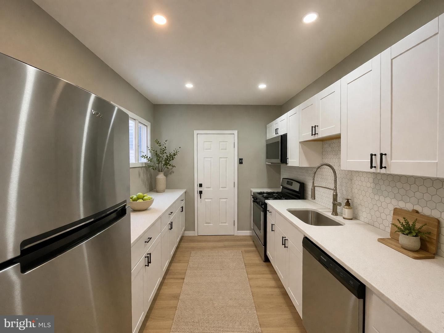 107 Kingsley Street photo 6