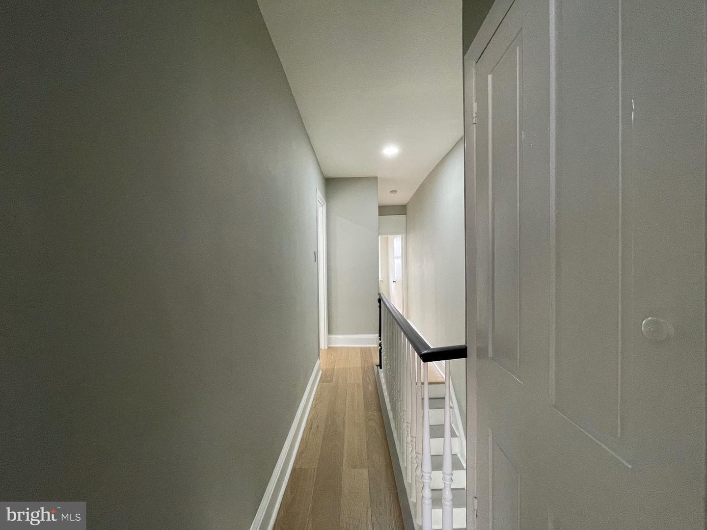 107 Kingsley Street photo 9