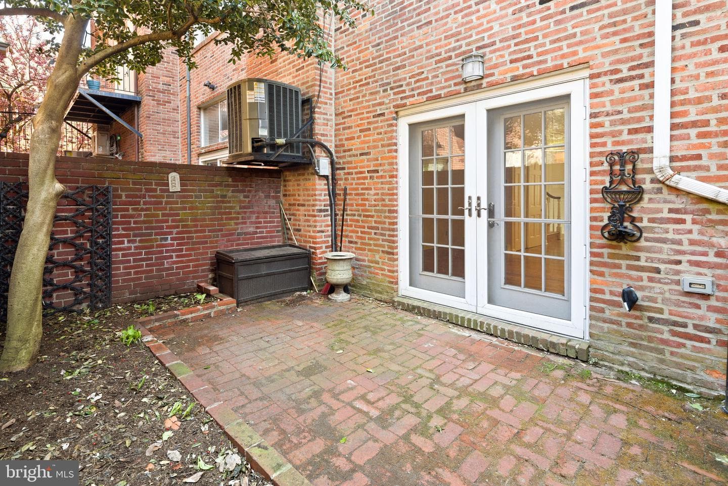 1115 Lombard Street photo 16