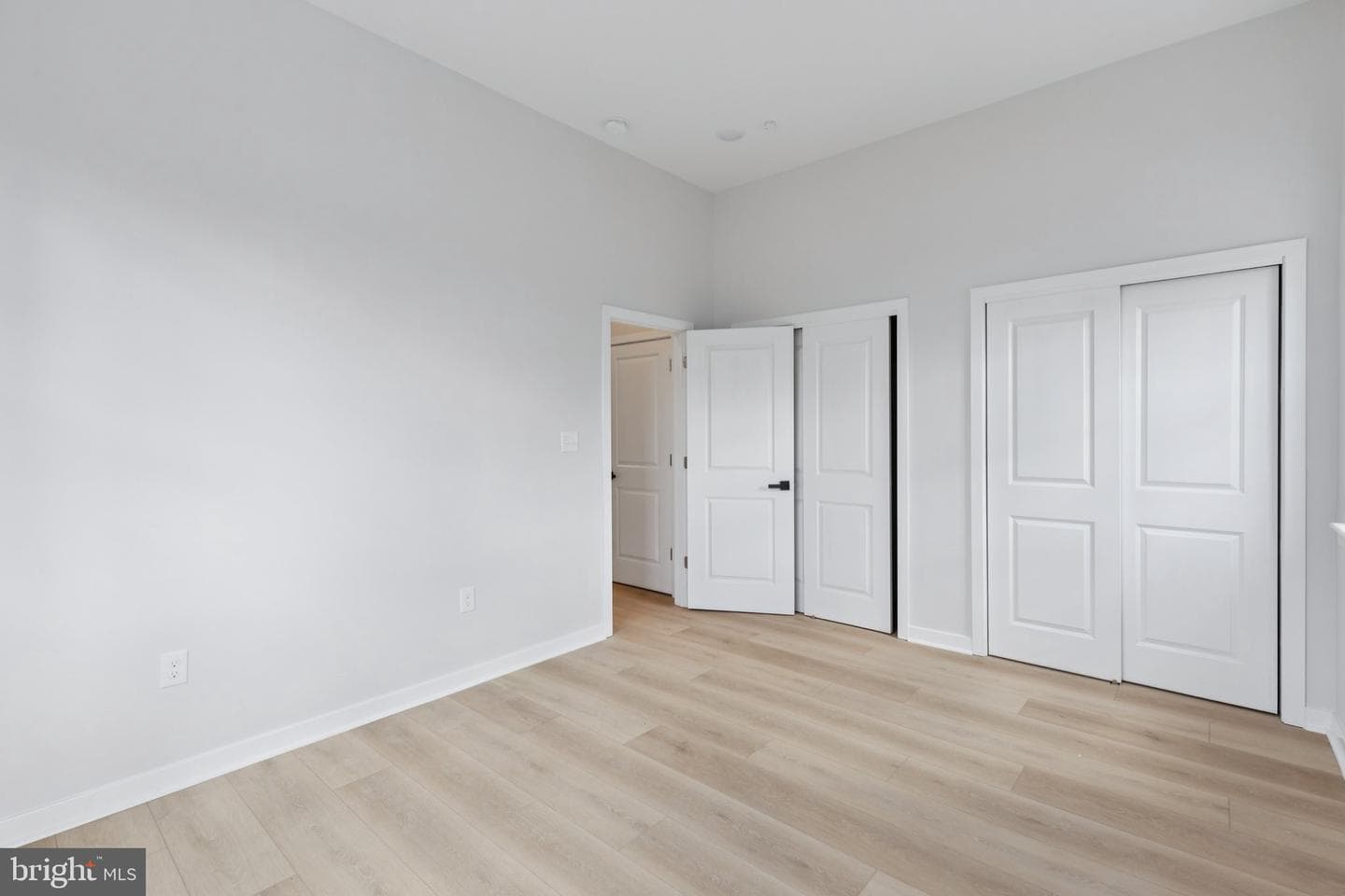 2800 Bridge Street photo 42