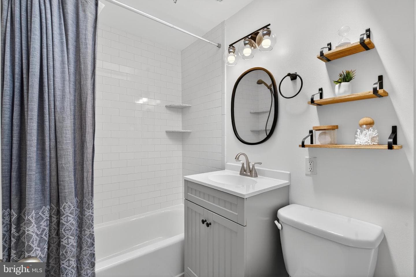7277 Valley Avenue photo 20